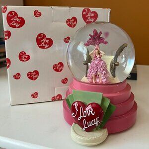 I Love Lucy Showgirl Lucille Ball Snow Globe Musical